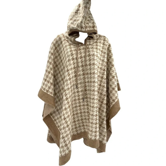 Coco + Carmen Brina Hooded Drawstring Pullover Knit Poncho Carmel Cream One Size - Picture 12 of 16